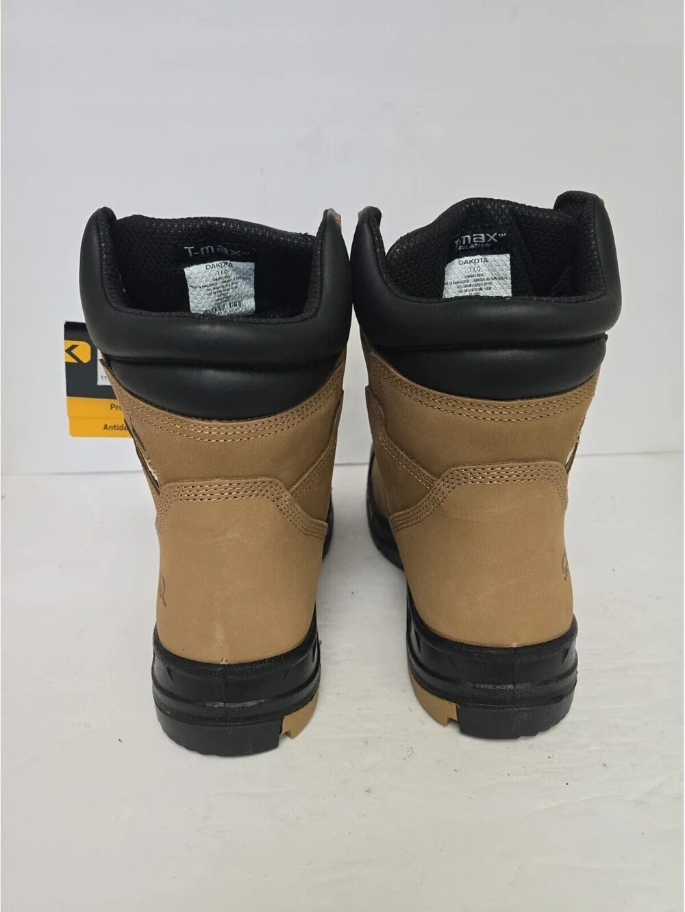 Dakota Men's 8